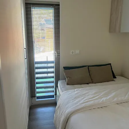 Luxury Seaside Mobile Dk, Porat Holiday home